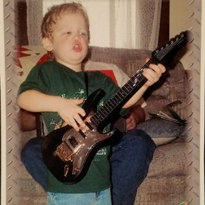 Meet your Posher, Devin